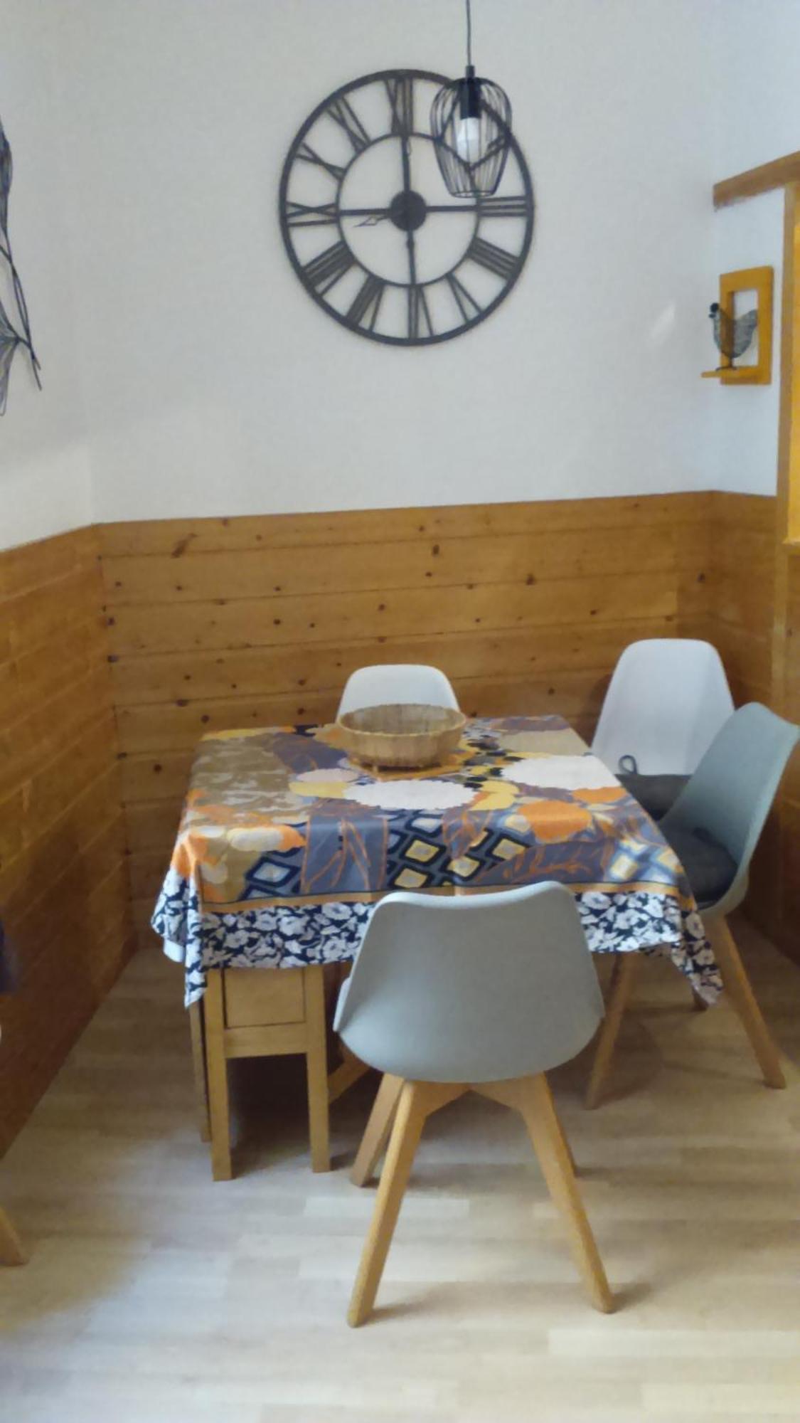 Cosy De 50m2, 2 Avec Terrasse, Plein Centre D'ax-les-thermes